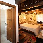 Ador Boutique Hotel Berat