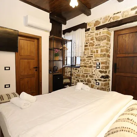 Ador Boutique Hotell Berat