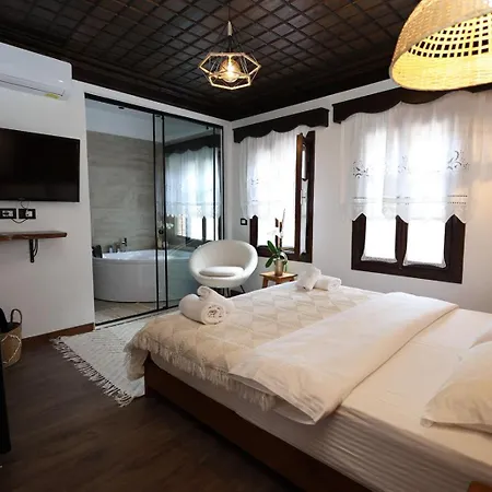 Ador Boutique Berat